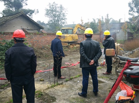 東坡區(qū)松江鎮(zhèn)農(nóng)貿(mào)市場開工(圖2) 東坡區(qū)松江鎮(zhèn)農(nóng)貿(mào)市場開工(圖2)